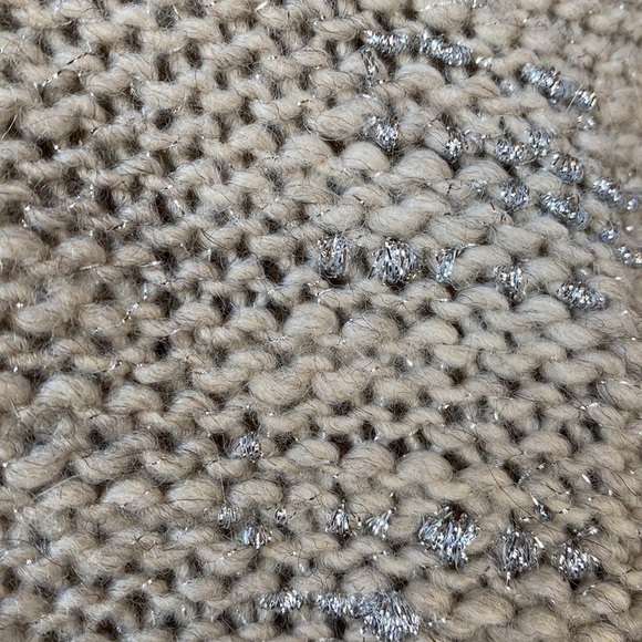 BANANA REPUBLIC “Butterfly Lure” Italian Yarn Split Back Sweater Size Medium - Picture 3 of 15